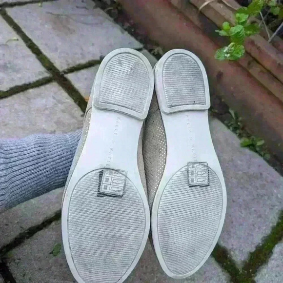 Kelly and Katie tan and silver glitter loafers size 8 - Picture 4 of 6